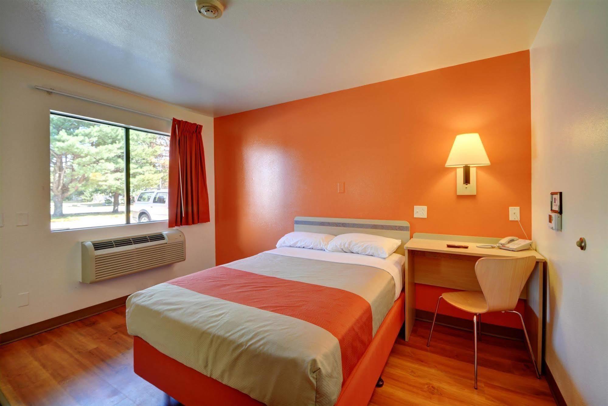 Motel 6-Windsor Locks, Ct - Hartford Zewnętrze zdjęcie