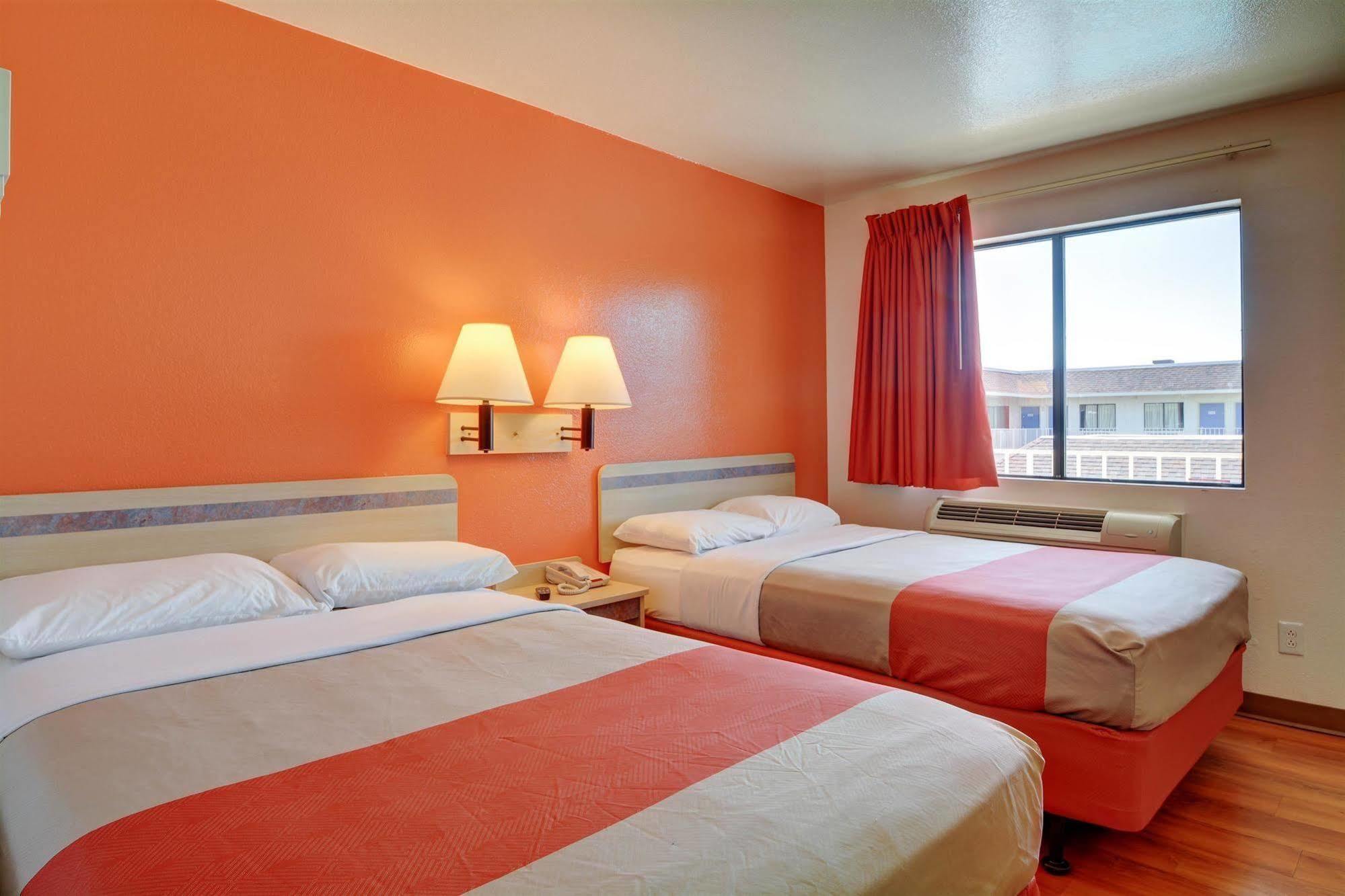 Motel 6-Windsor Locks, Ct - Hartford Zewnętrze zdjęcie