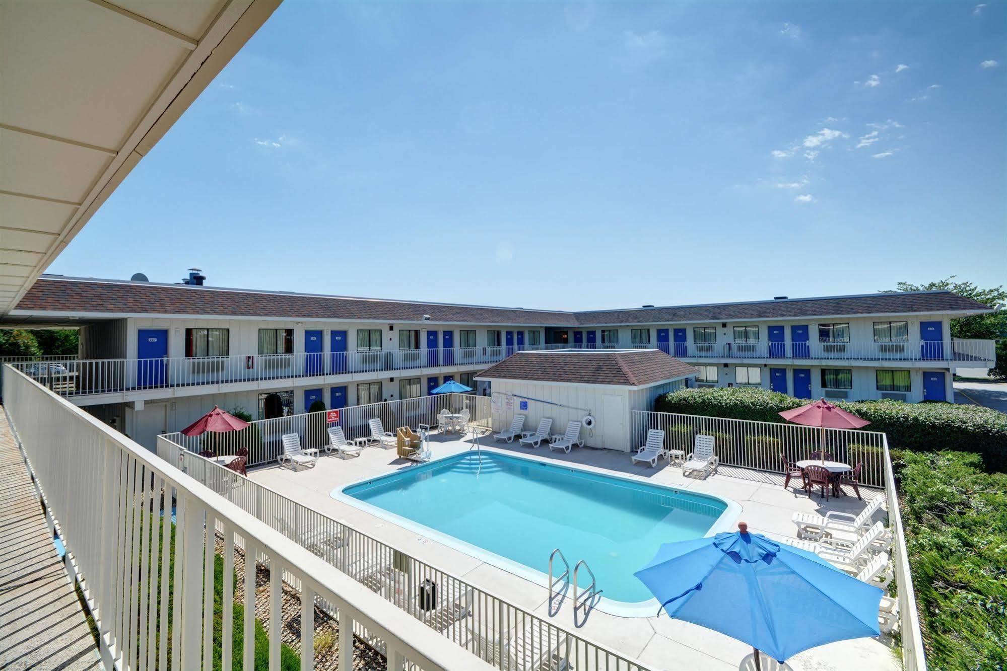 Motel 6-Windsor Locks, Ct - Hartford Zewnętrze zdjęcie